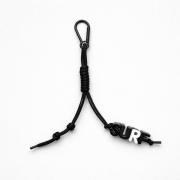 key ring brelok napis wave black czarny