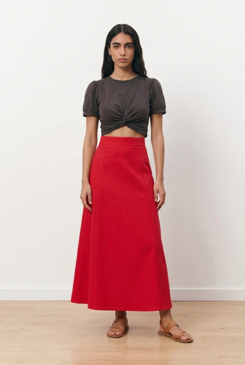 red spódnica shirt czerwona jeans full colour