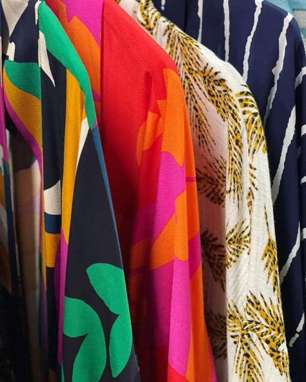 kimono granatowe fale białe długie wiskoza kolorowe kimona